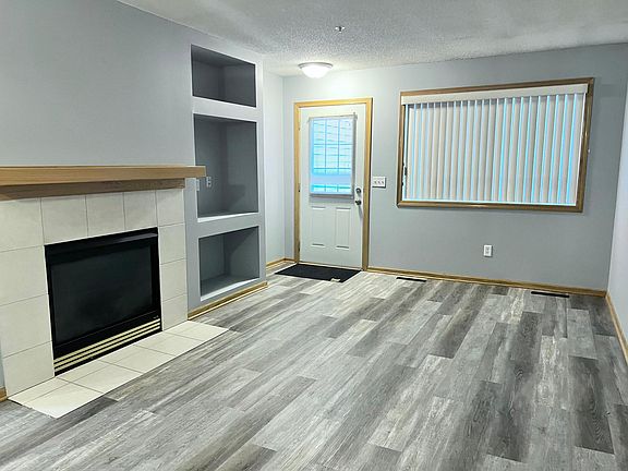 4th image of 3335 Corliss Trl