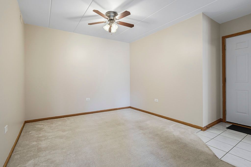 13934 Lavergne Ave APT 801, Crestwood, IL - View 6