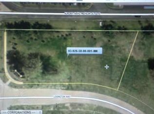 18 S Chillicothe Rd, Aurora, OH 44202