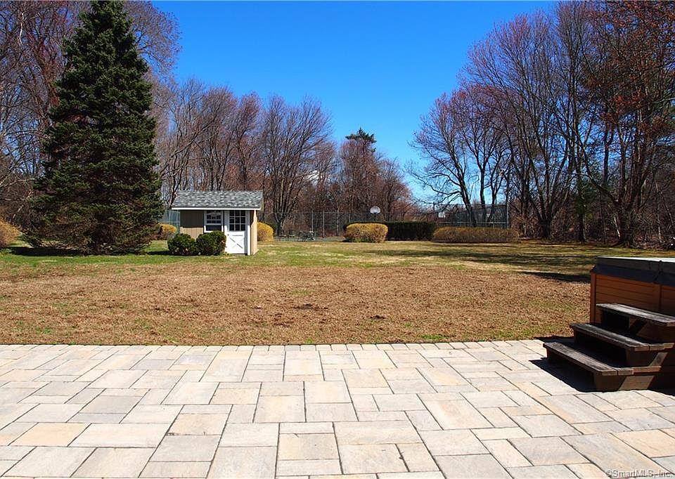 1210 Daniels Farm Rd, Trumbull, CT 06611 Zillow