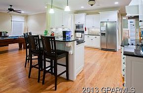 5th image of 245 Foxcroft Ln