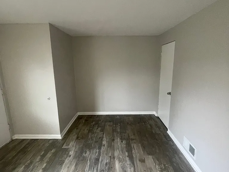 3020 N Columbine St — Photo 2