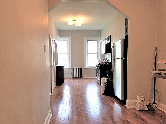 2nd image of 745 Park Ave APT 3R