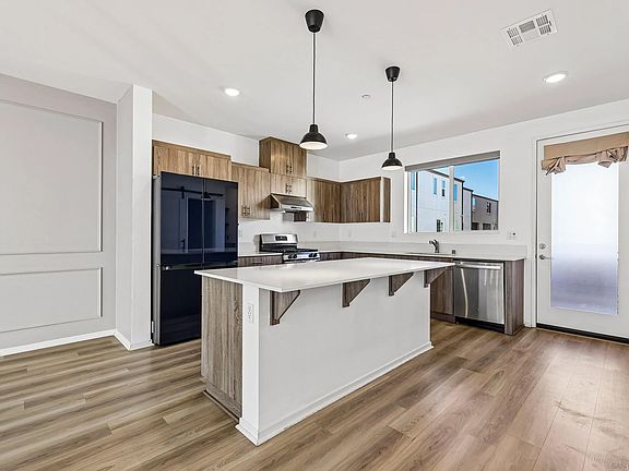 2nd image of 5227 Surfwalk Way #106