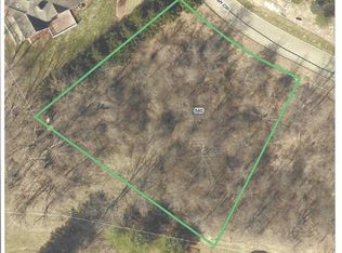 Ash Cir, New Concord, OH 43762