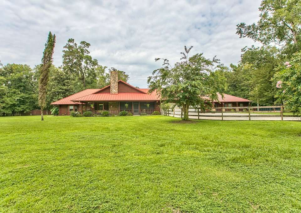 1st image of 625 Oakwood Trl