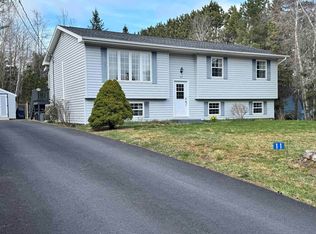 11 Vernon St, Colchester, NS B6L 4N3