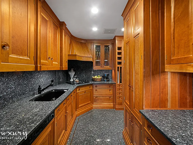 721 5th Ave #54J — Photo 16