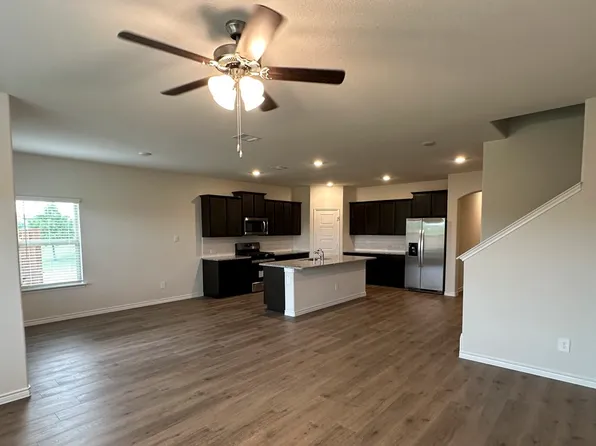 4829 Silver Touch Rd, Aubrey, TX 76227
