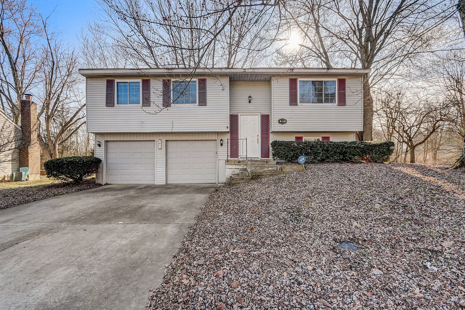 2611 Pawnee Dr photo 1