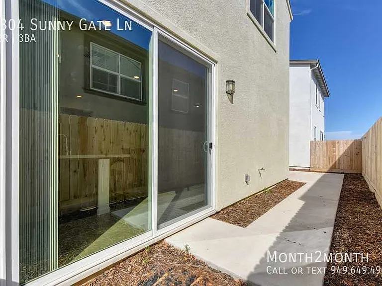 3304 Sunny Gate Ln — Photo 25