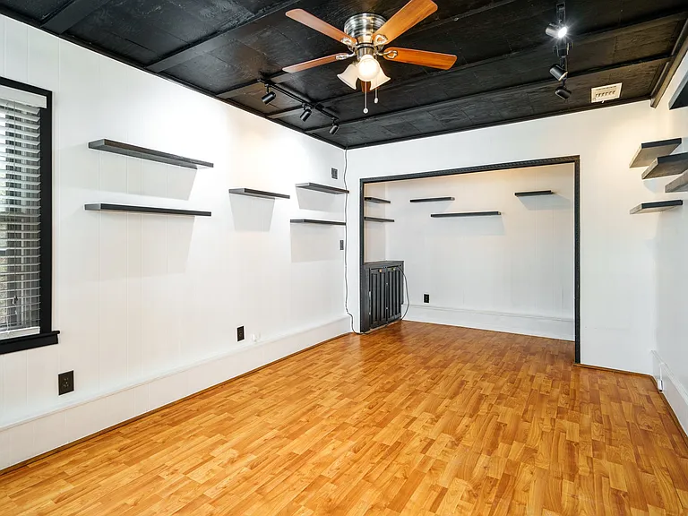3135 Hedgerow Dr — Photo 19