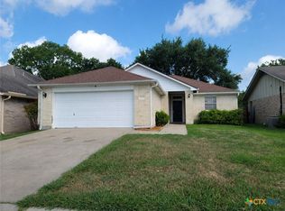 206 Belmoor Ln, Victoria, TX 77904