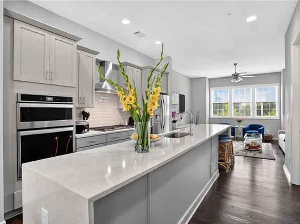 6607 Sterling Dr #5, Atlanta, GA 30328