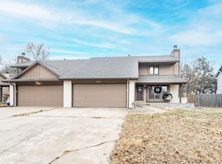 1432 S Goebel Cir, Wichita, KS 67207