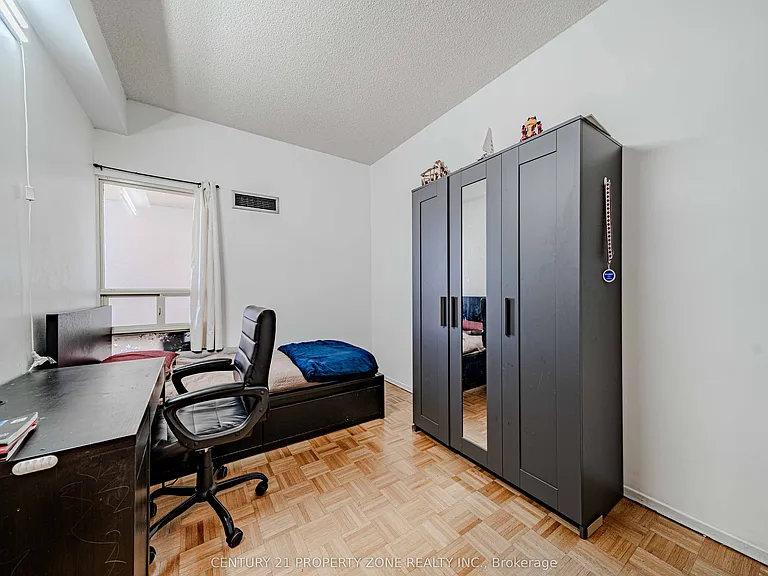 2466 Eglinton Ave E #Penthouse 03 — Photo 28