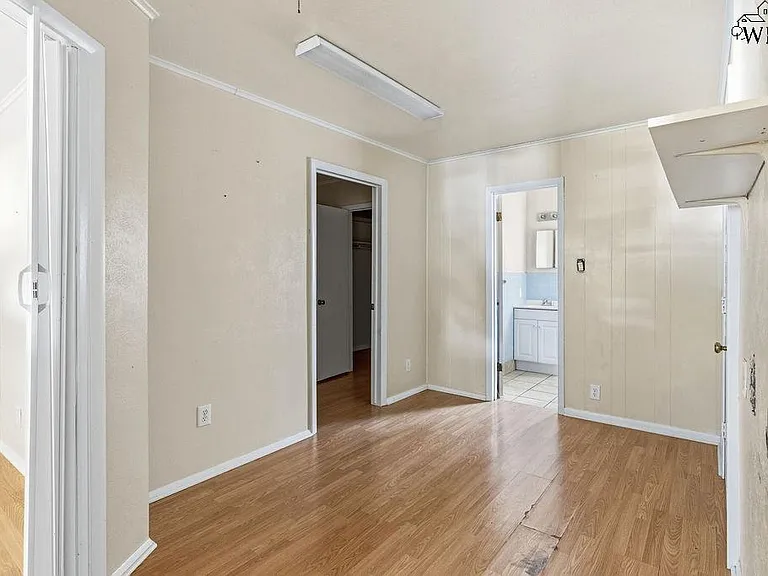 4202 Meadowbrook Dr — Photo 14