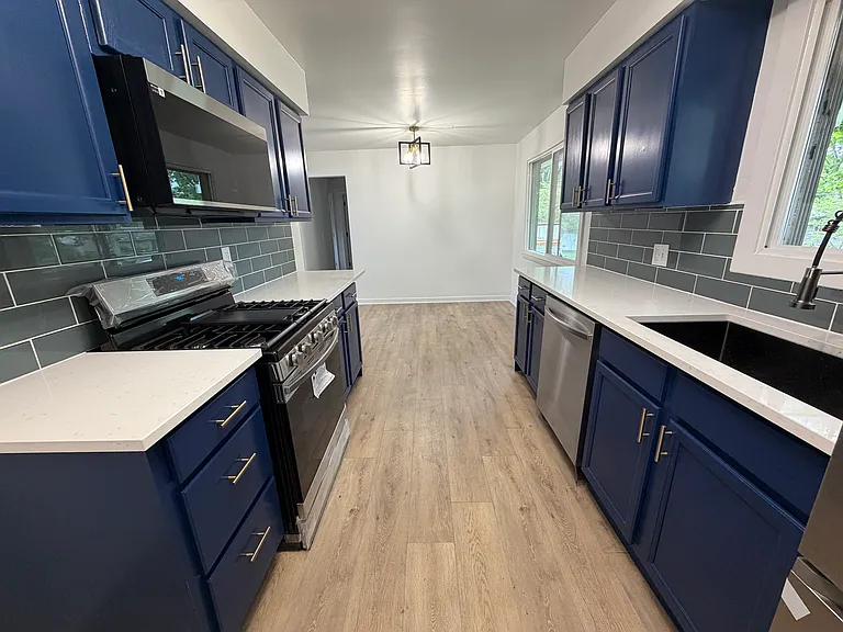 3202 W Birkshire Dr — Photo 18