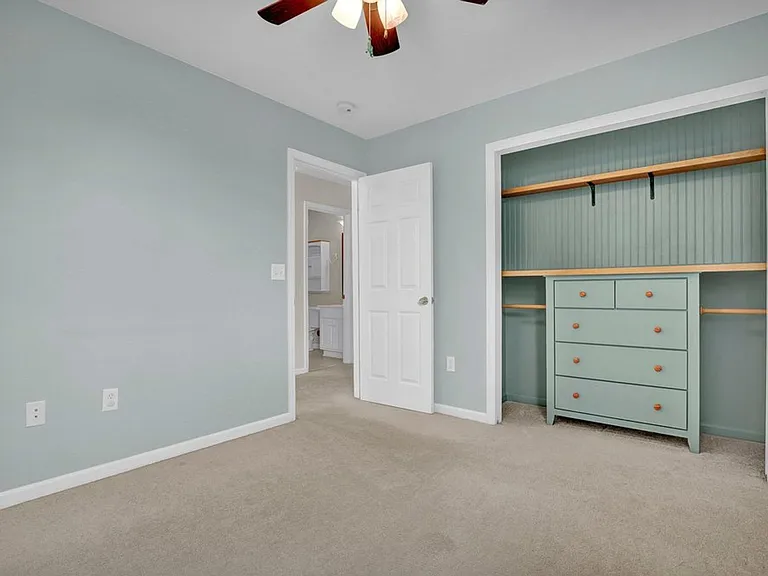 1010 Meridian Dr — Photo 21