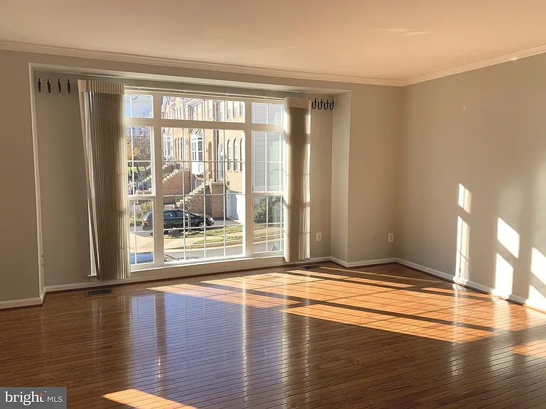 3384 Governors Crest Ct — Photo 7