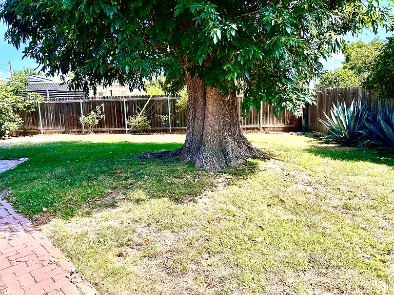 11309 Gaynor Ave — Photo 24