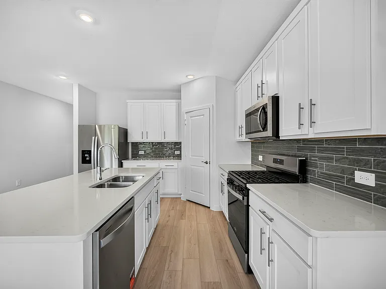 1934 Furlong Dr — Photo 6