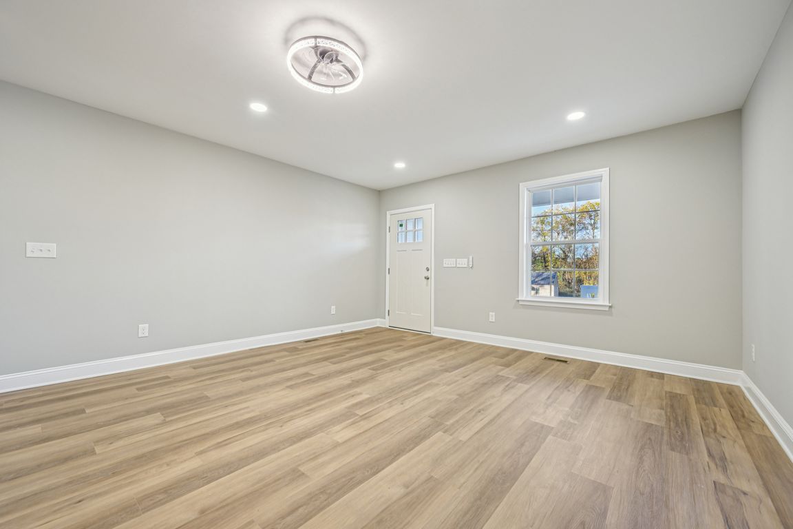 next background image