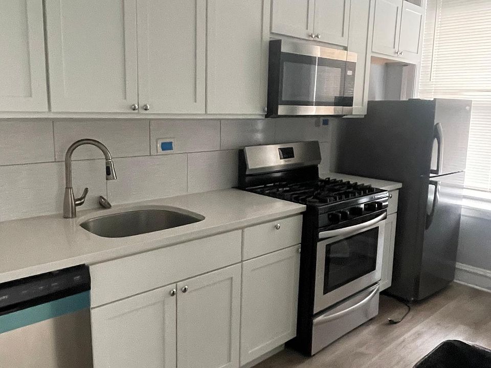 1st image of 7051 S Bennett Ave #209