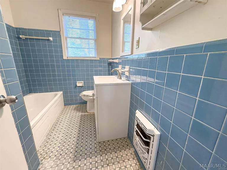 815 Perry Hill Rd — Photo 10