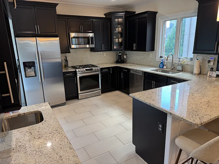251 Marion Ave — Photo 8