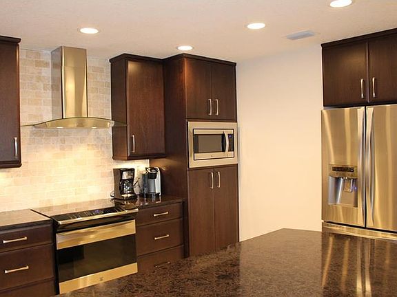 5th image of 240 Lewis Cir APT 322