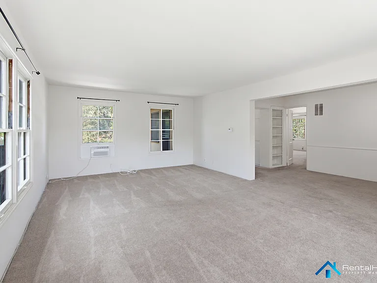 449 N Euclid Ave #H — Photo 3