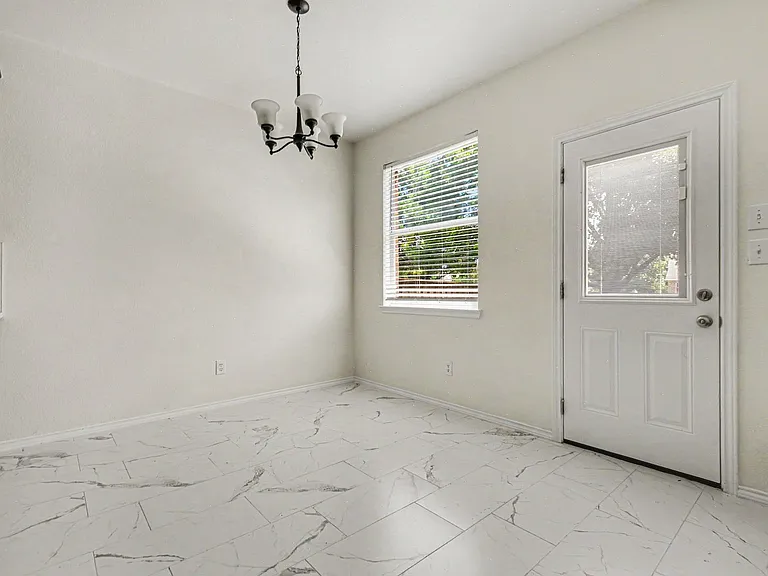 1578 Mahogany Dr — Photo 13