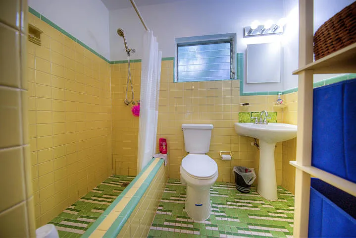 742 Windsor Ln #1 — Photo 6