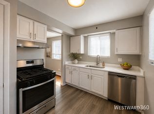 1624 W Touhy Ave APT 2C, Chicago, IL 60626