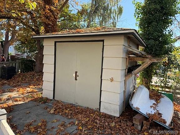 5th image of 1217 Fairfield Rd