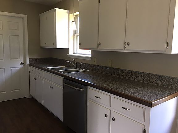 Kitchen, new sink/fixtures