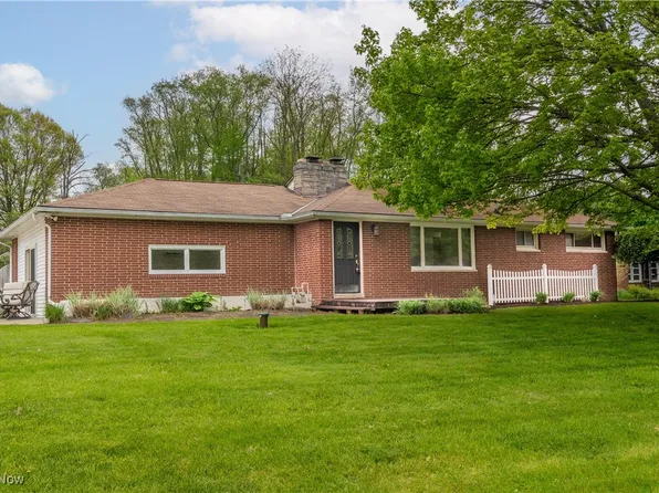 5730 Griffith Ave NW, North Canton, OH 44720
