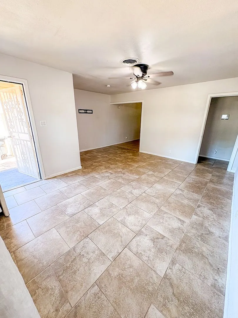 3 Bed/1 Bath Home For Rent - Killeen, TX! — Photo 3