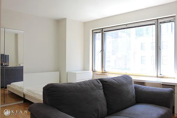 Rented by Kian Realty | media 13