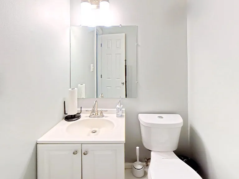 18428 Point Seneca Pl — Photo 19