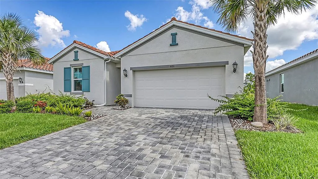 3 bed, 2.0 bath, 1466 sqft, $2,950 — Photo 2