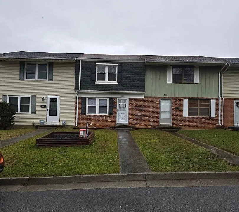 216 Cameron St