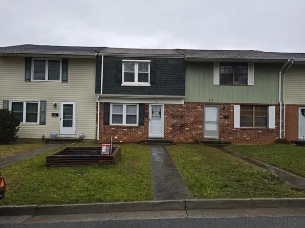 216 Cameron St, Berryville, VA 22611