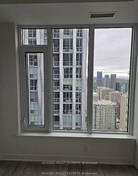11 Yorkville Ave #4807 — Photo 20