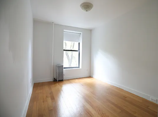 Rented by REAL New York | media 5