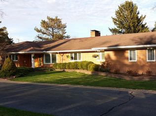 6435 Apple Orchard Ln, Rochester Hills, MI 48306