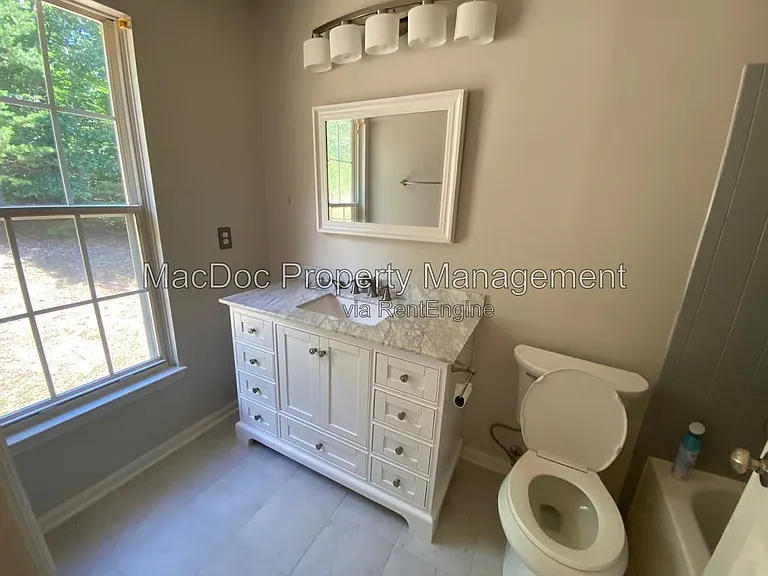 11304 Springfield Dr — Photo 14