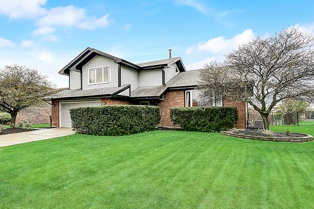 1st image of 9151 Helen Ln