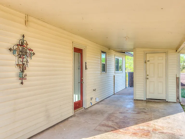 1510 Loop Dr — Photo 5